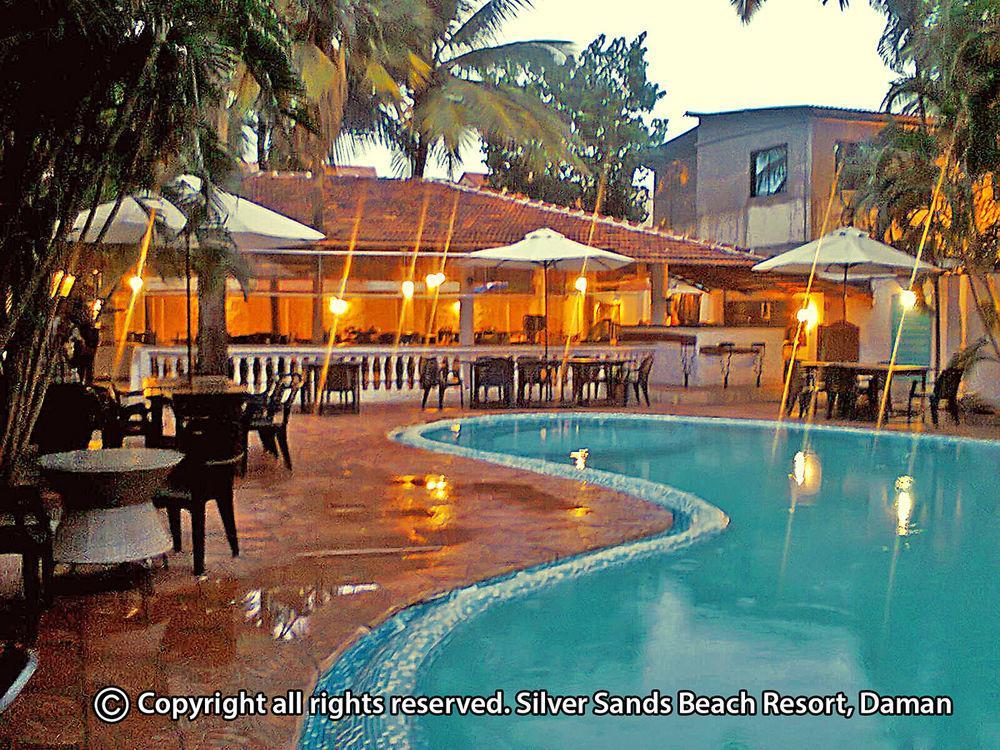 Silver Sands Beach Resort Daman Exterior photo